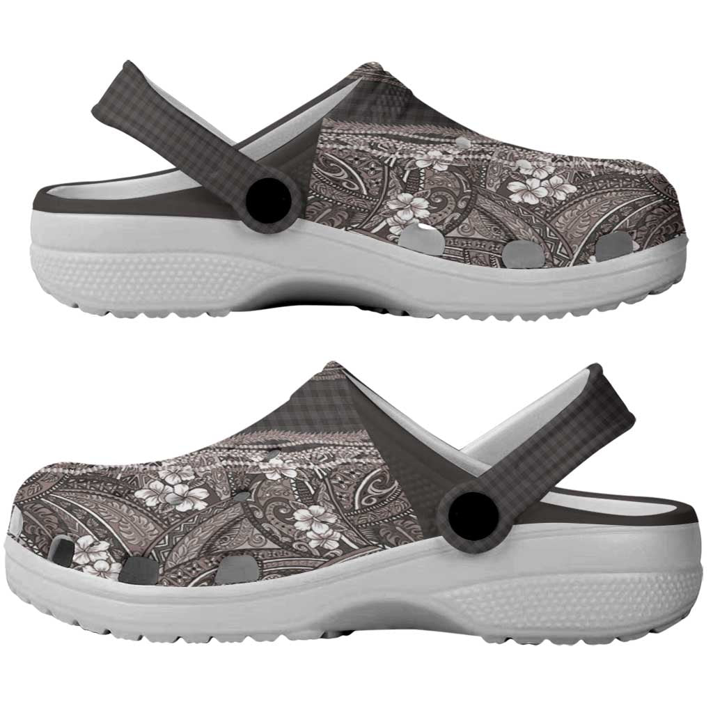 Hawaiian Art Flower Tribal with Lei Clogs Shoes Palaka Pattern Grayscale - Polynesian Pride