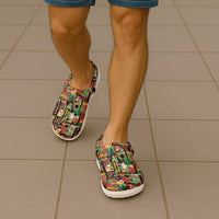 Hawaiian Santa Christmas Pattern Clogs Shoes Black Version - Polynesian Pride