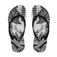 Hawaiian Tribal Manta Ray Flip Flops Kakau Tattoo and Polynesian Art Motif Pattern LT03 Multicolor - Polynesian Pride