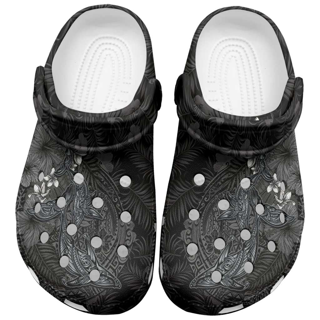 Hawaiian Tropical Plants and Tribal Whales Clogs Shoes Polynesian Art Tattoo Grayscale LT03 Black - Polynesian Pride
