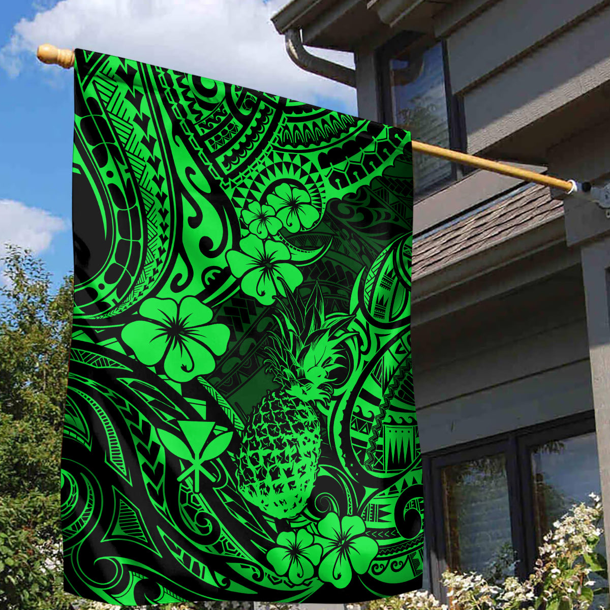 Hawaii Pineapple Garden Flag Paradise Flowers Pacific With Green Polynesian Tribal LT01 - Polynesian Pride