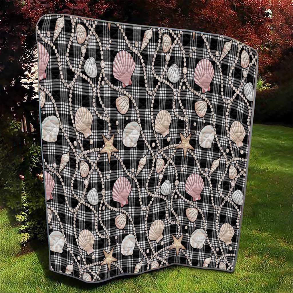 Hawaiian Ocean Seashells Quilt Black Palaka Pattern