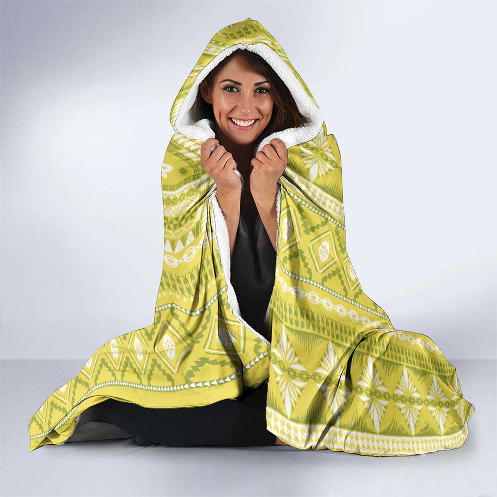Fiji Masi All Yellow Hooded Blanket Tapa Pattern - Polynesian Pride