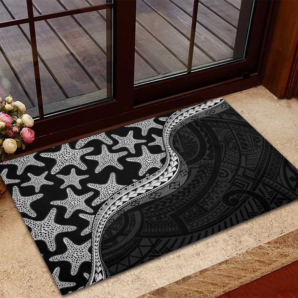 Monotone Polynesian Starfish Unique Pattern Rubber Doormat