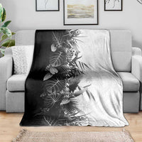 Hawaii Tropical Plant Monochrome Blanket Vibrant Polynesian Pattern