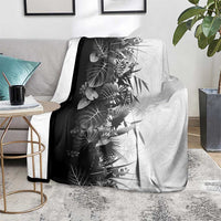 Hawaii Tropical Plant Monochrome Blanket Vibrant Polynesian Pattern