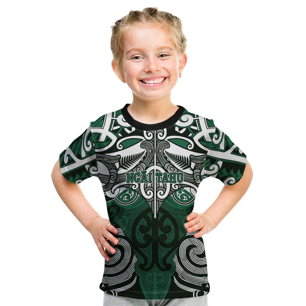 Personalised Maori Ngai Tahu Kid T Shirt Silver Fern Kowhaiwhai Art LT01 Green - Polynesian Pride