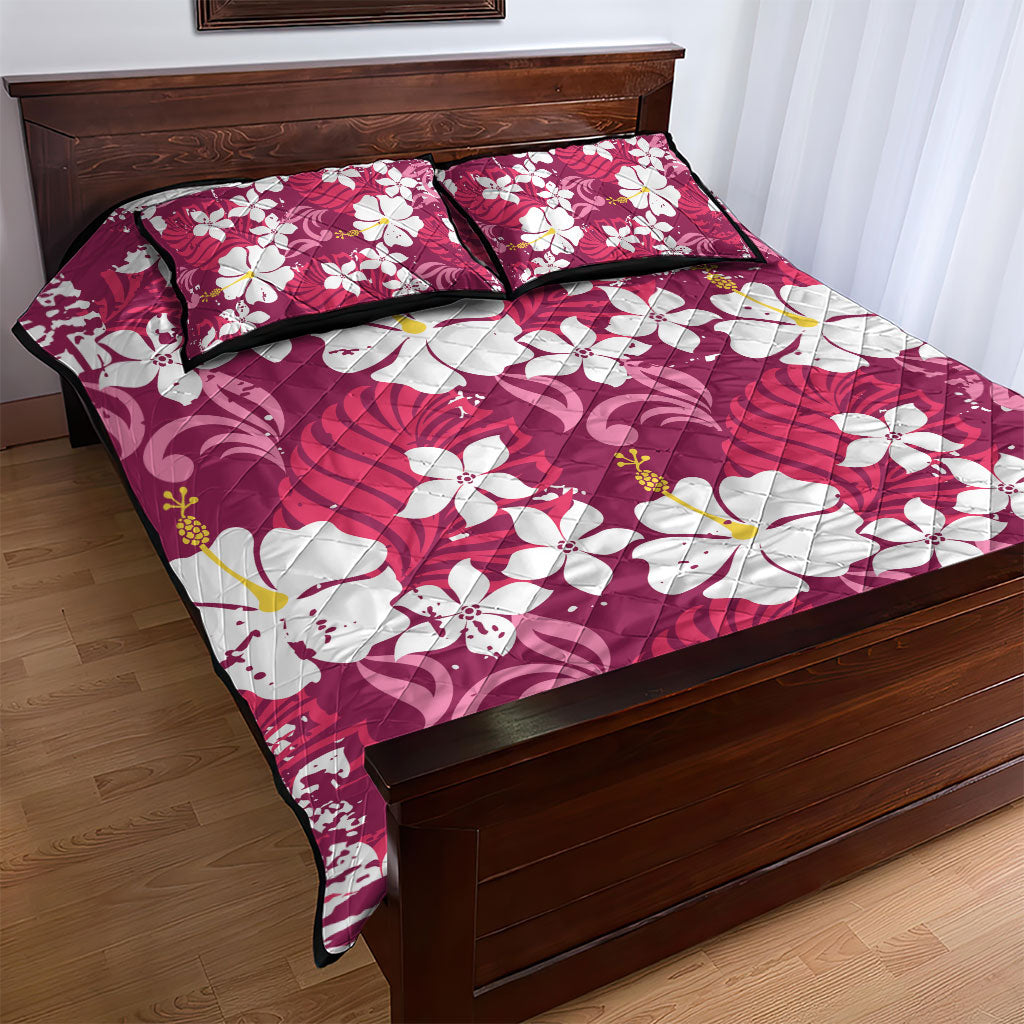 Pink Hawaiian Hibiscus Monstera Quilt Bed Set Grunge Stylized