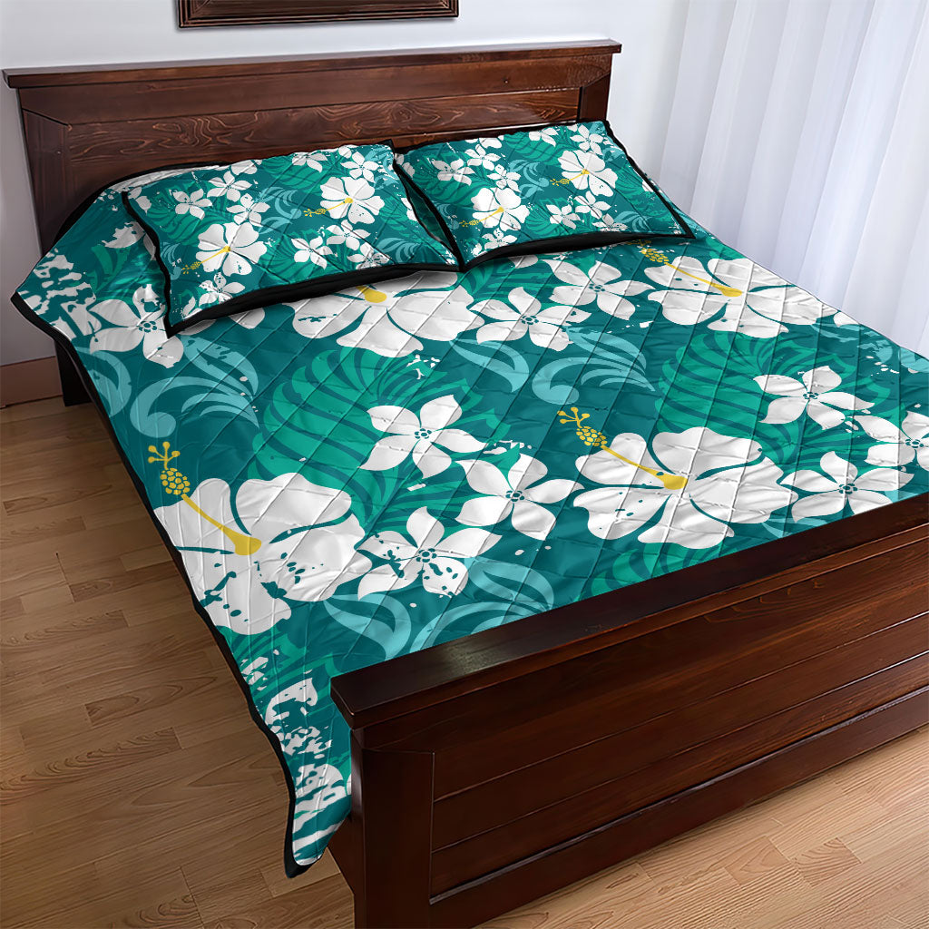 Teal Hawaiian Hibiscus Monstera Quilt Bed Set Grunge Stylized