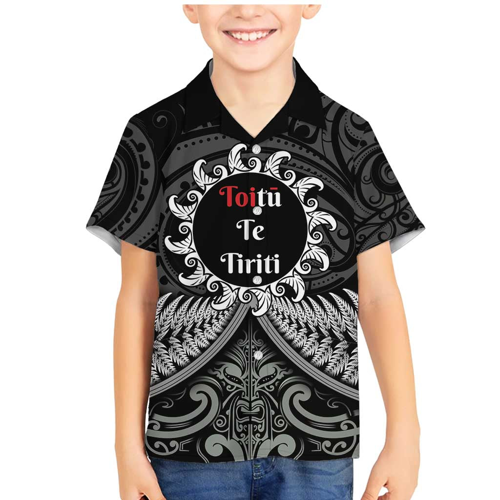 Personalised Toitu Te Tiriti Aotearoa Silver Fern Family Matching Mermaid Dress and Hawaiian Shirt New Zealand Maori Pattern LT01 Son's Shirt Black - Polynesian Pride