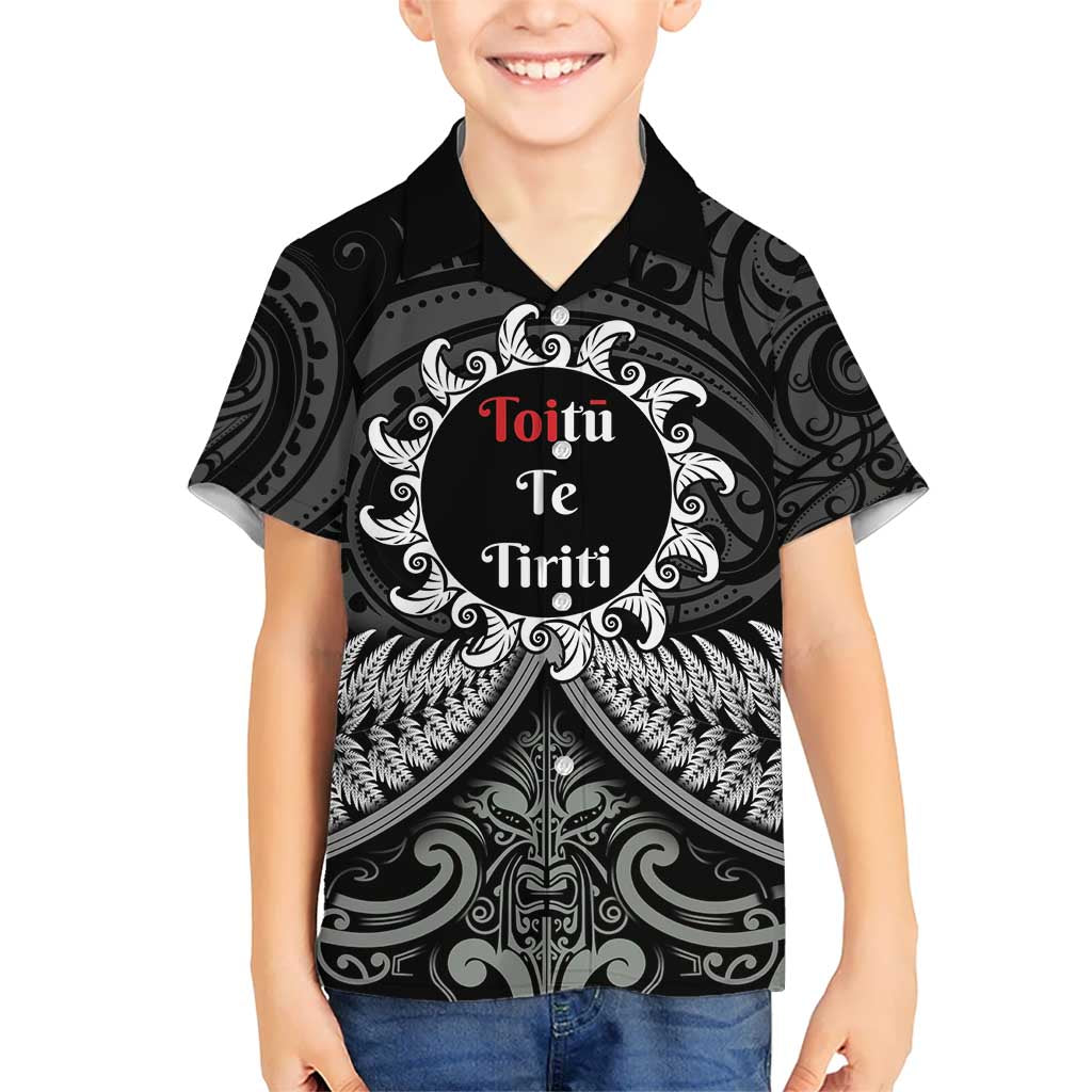 Personalised Toitu Te Tiriti Aotearoa Silver Fern Kid Hawaiian Shirt New Zealand Maori Pattern LT01 Kid Black - Polynesian Pride