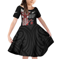 Toitu Te Reo Maori Toitu Te Whenua Toitu Te Tiriti Family Matching Off Shoulder Short Dress and Hawaiian Shirt Maori Warrior New Zealand LT01 Daughter's Dress Black - Polynesian Pride