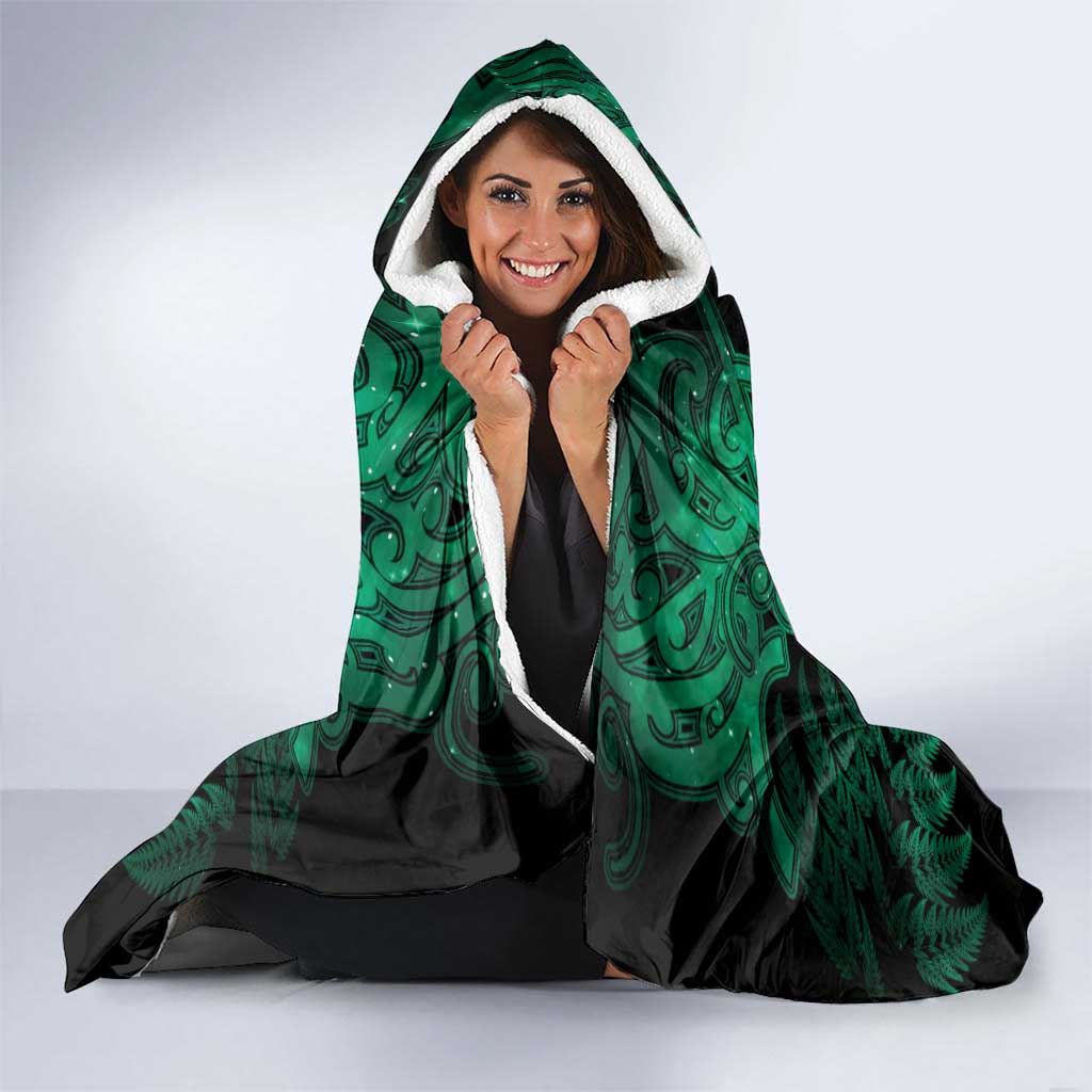 Personalised Aotearoa Matariki Hooded Blanket Green Fern Maori Poutama