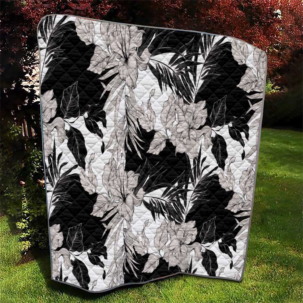 Black White Monotone Tropical Flowers Pattern Quilt - Polynesian Pride