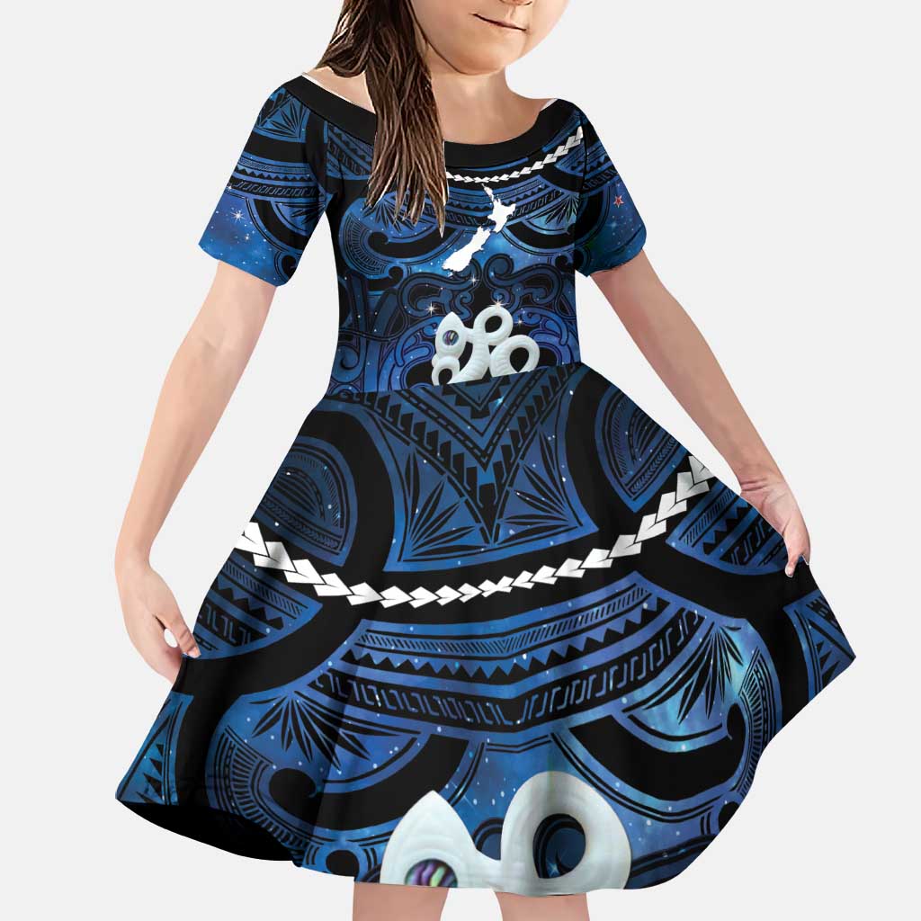 Personalized Maori Matariki Manaia Family Matching Off Shoulder Maxi Dress and Hawaiian Shirt Maori Kowhaiwhai Pattern Galaxy LT01 Daughter's Dress Blue - Polynesian Pride