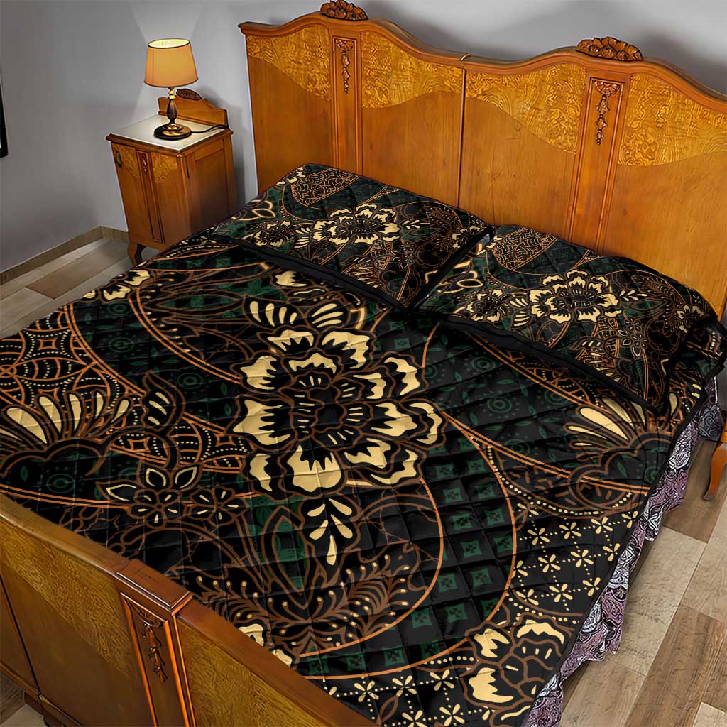 Indonesian Batik Pattern Vintage Brown Quilt Bed Set