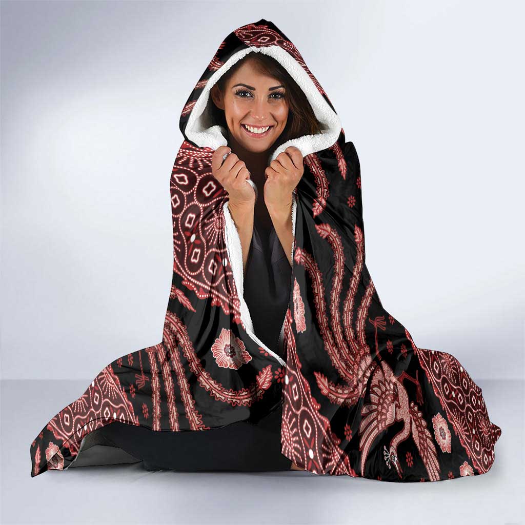 Indonesia Batik Pattern Hooded Blanket Red Version