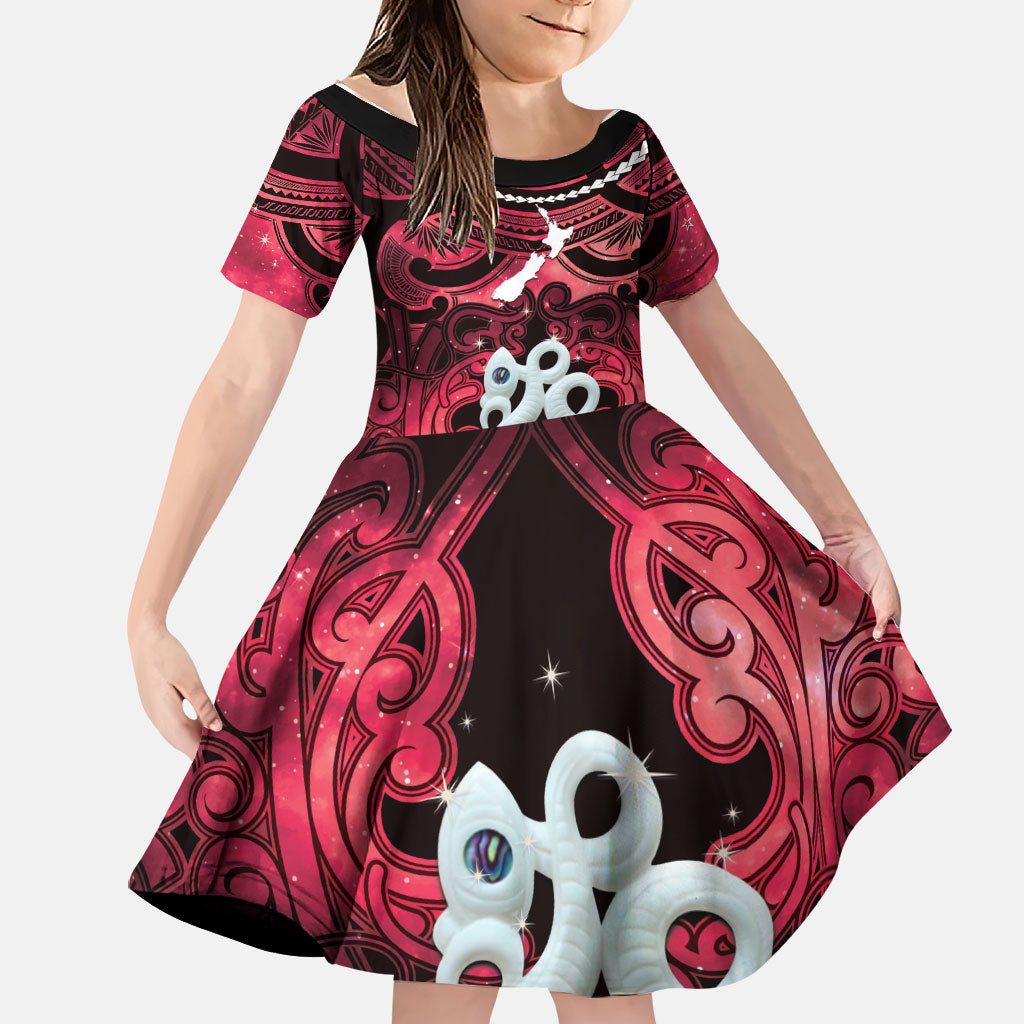 Personalised Maori Matariki Manaia Whero Family Matching Summer Maxi Dress and Hawaiian Shirt Maori Kowhaiwhai Pattern Galaxy LT01 Daughter's Dress Red - Polynesian Pride