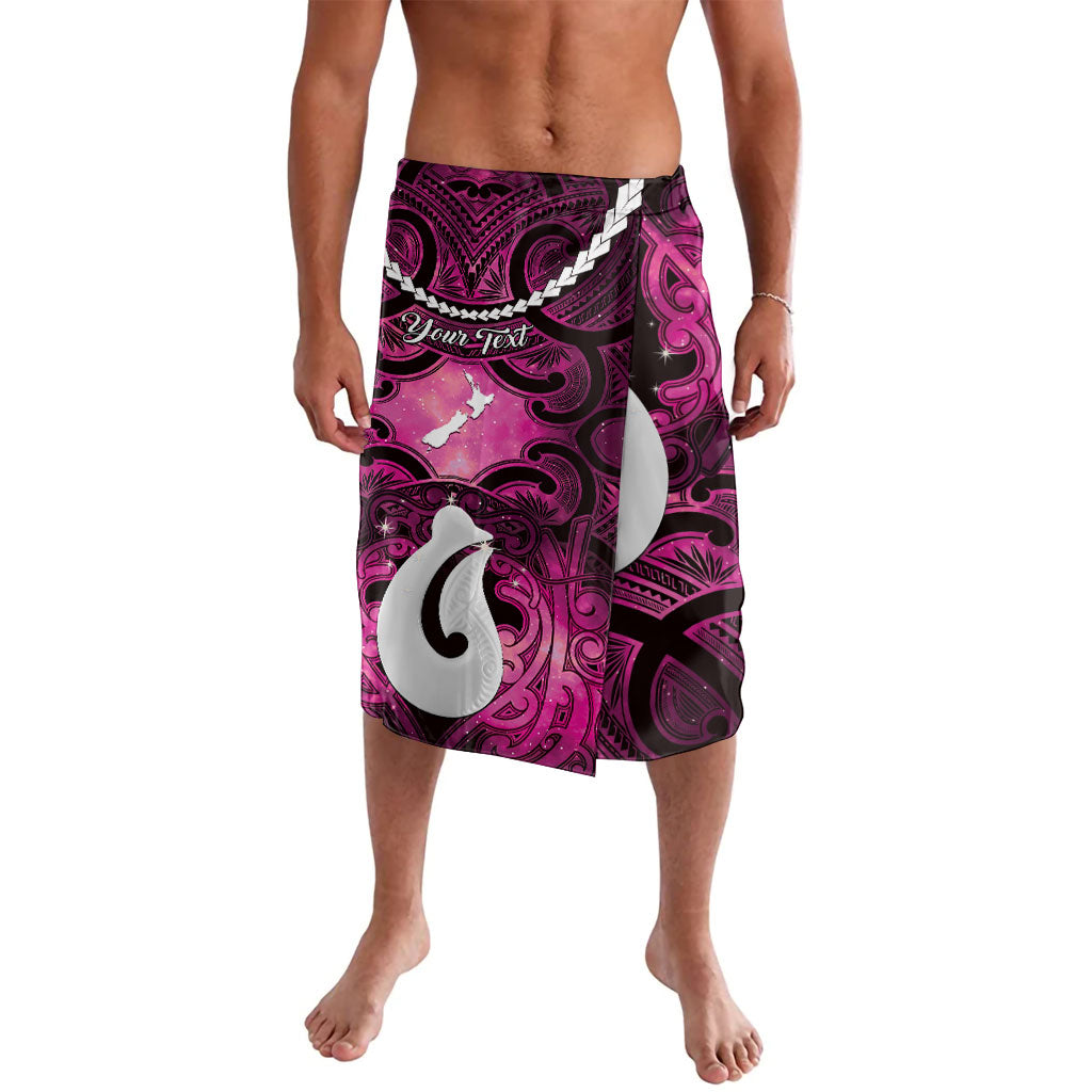 Personalised Maori Matariki Hei Matau Mawhero Lavalava Maori Kowhaiwhai Pattern Galaxy LT01 Pink - Polynesian Pride
