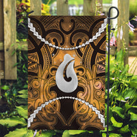 Maori Matariki Hei Matau Kowhai Garden Flag Maori Kowhaiwhai Pattern Galaxy LT01 Garden Flag Yellow - Polynesian Pride