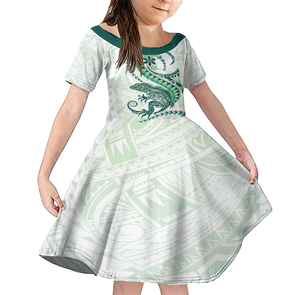 Green Maori Tuatara Family Matching Off Shoulder Maxi Dress and Hawaiian Shirt Luxury Pastel Pattern LT01 Daughter's Dress Green - Polynesian Pride