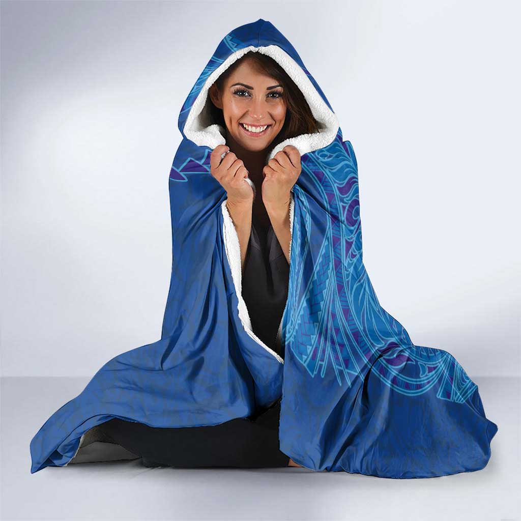 Hawaiian Turtles and Polynesian Art Tattoo Hooded Blanket Ocean Abyss