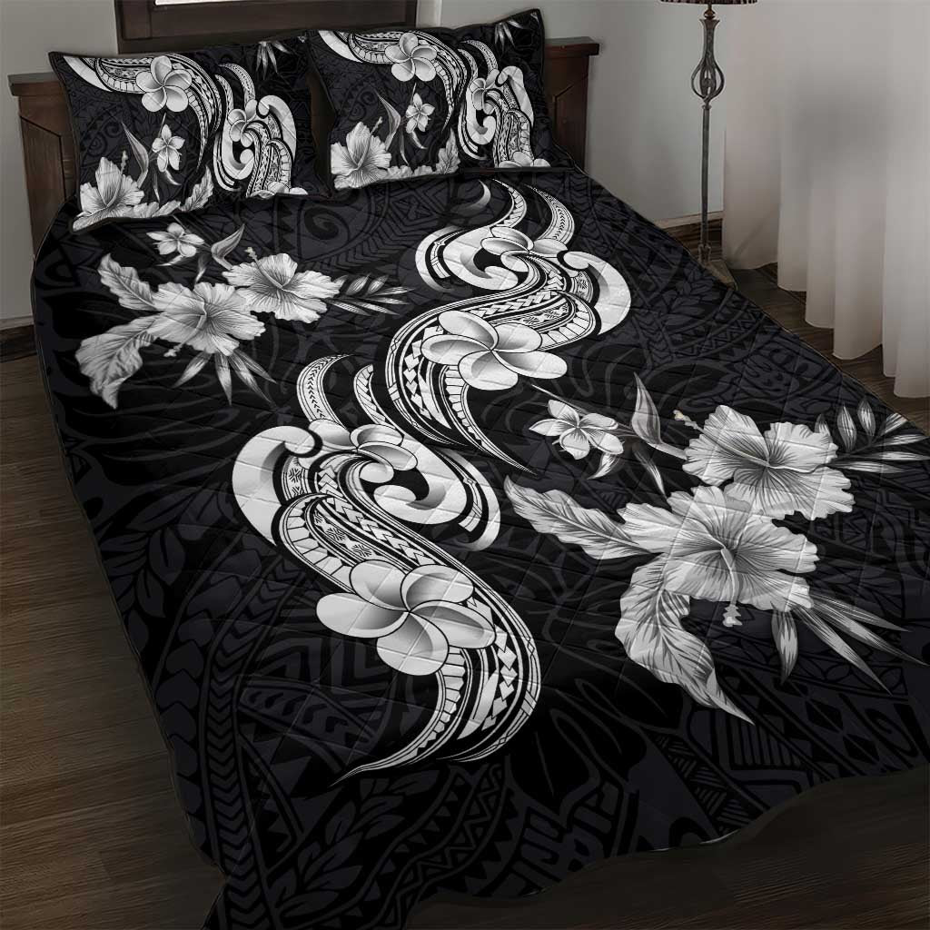 Hawaiian-Polynesian Art Tattoo Quilt Bed Set Hibiscus and Plumeria Grayscale