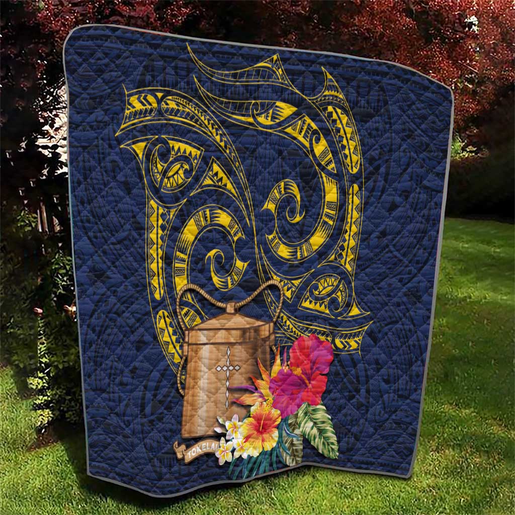 Tokelau Tokehega Day Quilt Coat of Arms with Polynesian Tattoo and Hibiscus