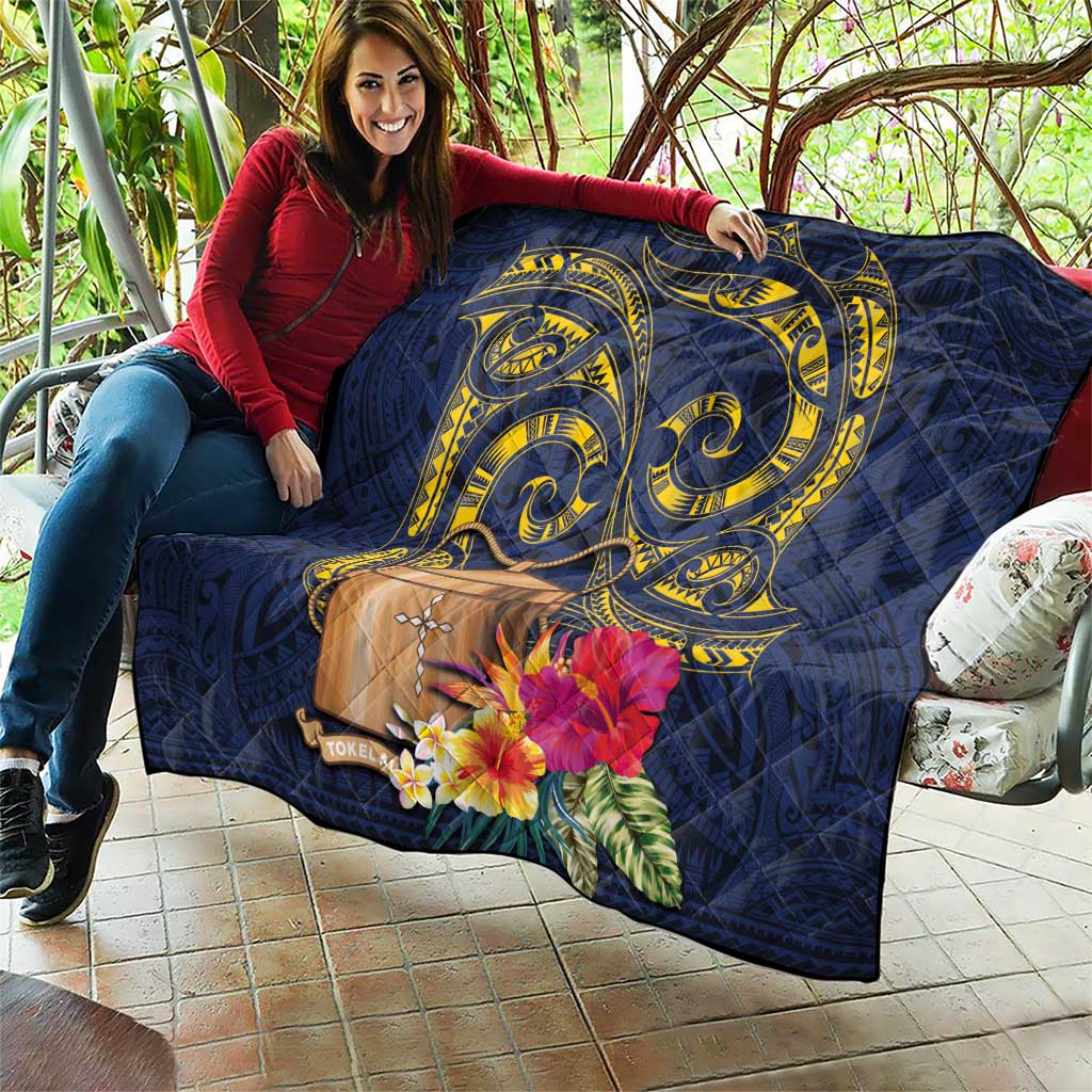 Tokelau Tokehega Day Quilt Coat of Arms with Polynesian Tattoo and Hibiscus