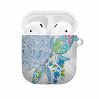 Hawaiian Couple Turtles Honi AirPods Case Polynesian Art Motifs and Hibiscus White Blue Color - Polynesian Pride