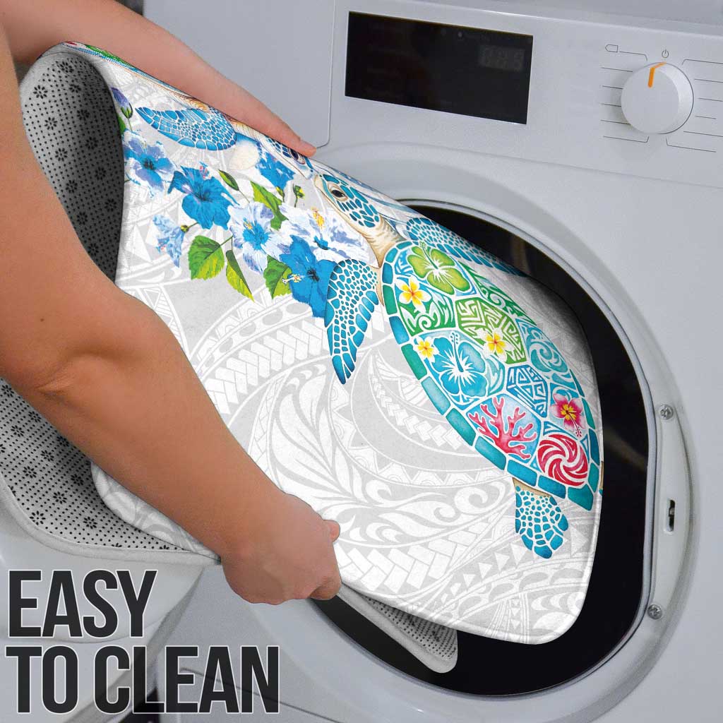 Hawaiian Couple Turtles Honi Bathroom Set Polynesian Art Motifs and Hibiscus White Blue Color - Polynesian Pride