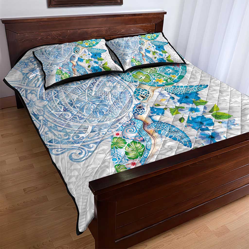 Hawaiian Couple Turtles Honi Quilt Bed Set Polynesian Art Motifs and Hibiscus White Blue Color - Polynesian Pride