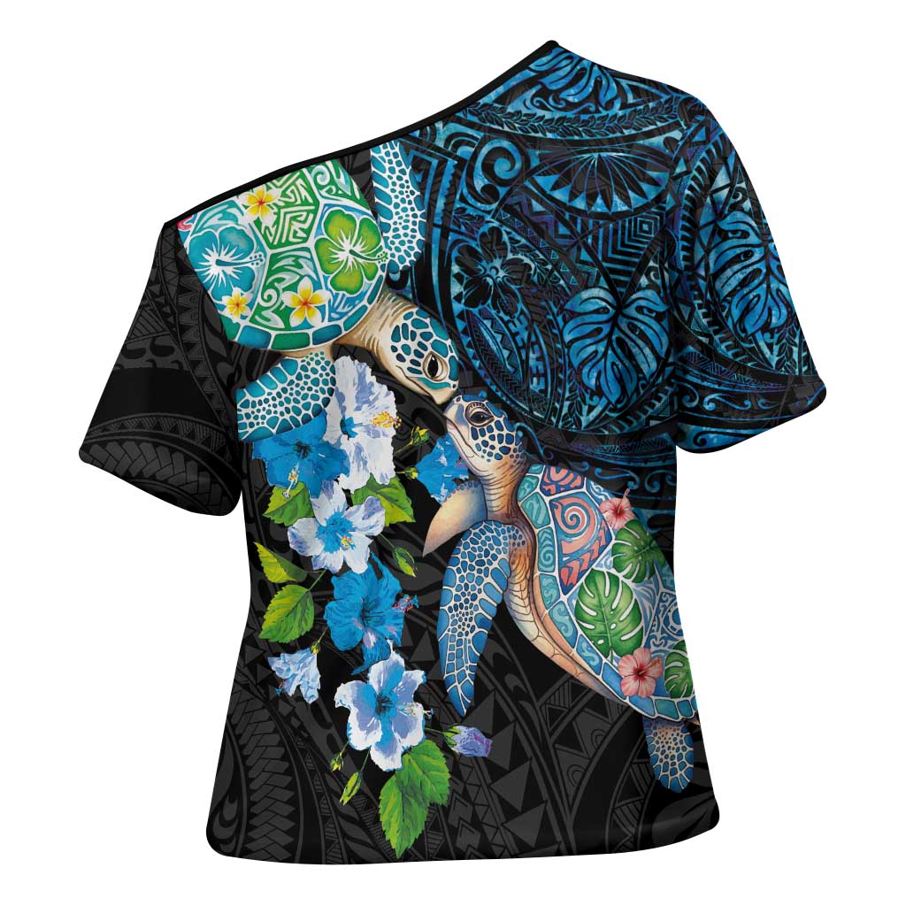Hawaiian Couple Turtles Honi Cross Shoulder Shirt Polynesian Art Motifs and Hibiscus Black Blue Color - Polynesian Pride
