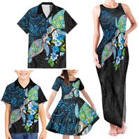 Hawaiian Couple Turtles Honi Family Matching Tank Maxi Dress and Hawaiian Shirt Polynesian Art Motifs and Hibiscus Black Blue Color - Polynesian Pride