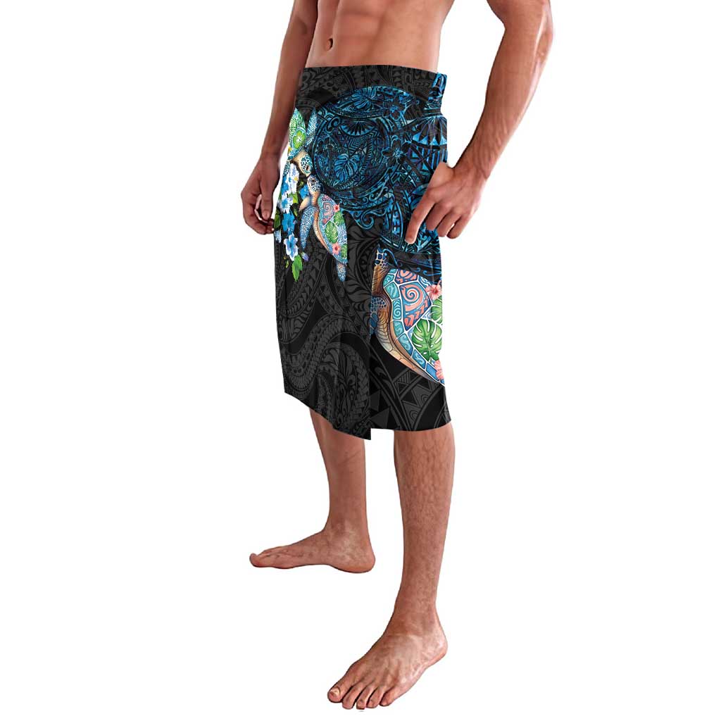 Hawaiian Couple Turtles Honi Lavalava Polynesian Art Motifs and Hibiscus Black Blue Color - Polynesian Pride
