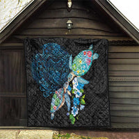 Hawaiian Couple Turtles Honi Quilt Polynesian Art Motifs and Hibiscus Black Blue Color - Polynesian Pride