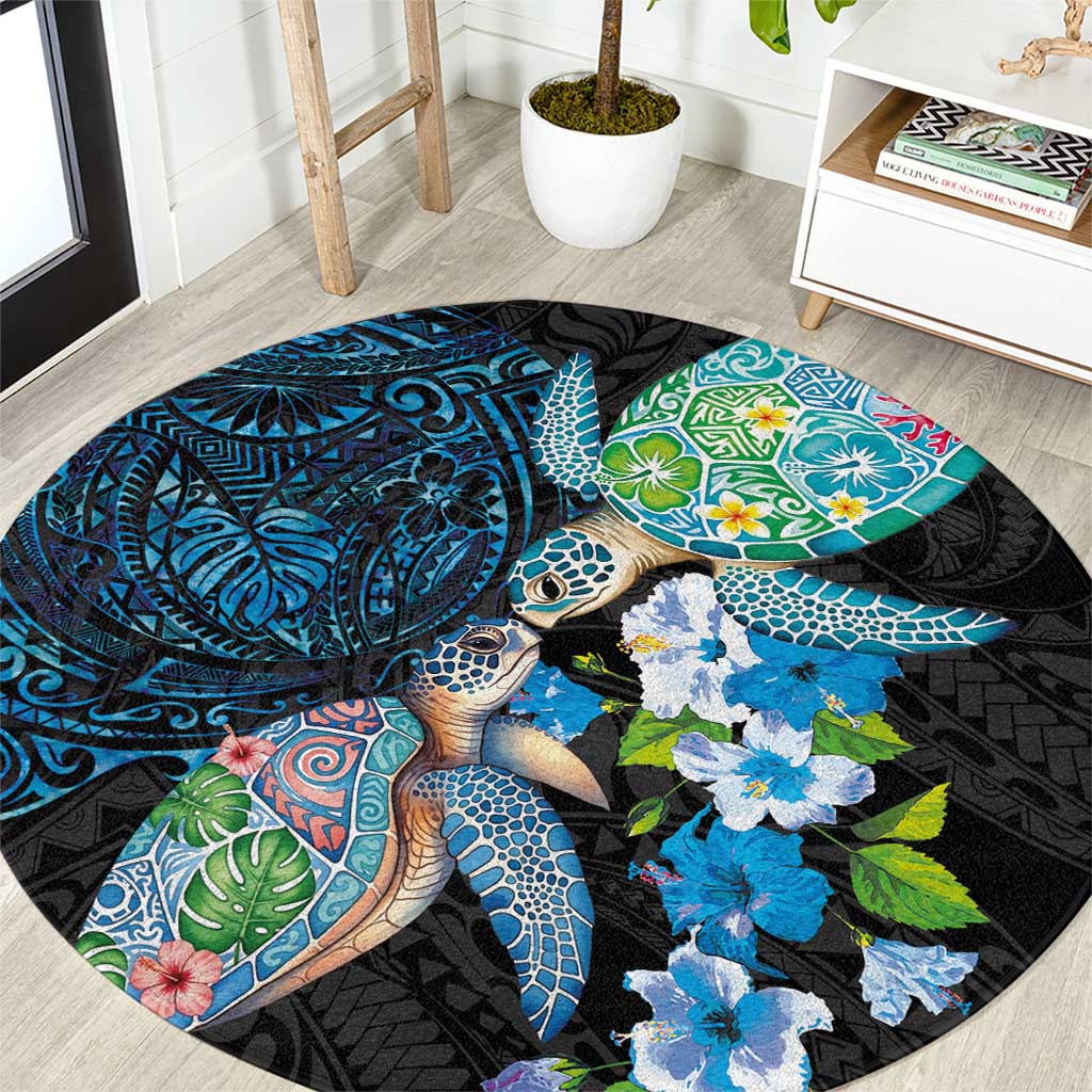 Hawaiian Couple Turtles Honi Round Carpet Polynesian Art Motifs and Hibiscus Black Blue Color - Polynesian Pride