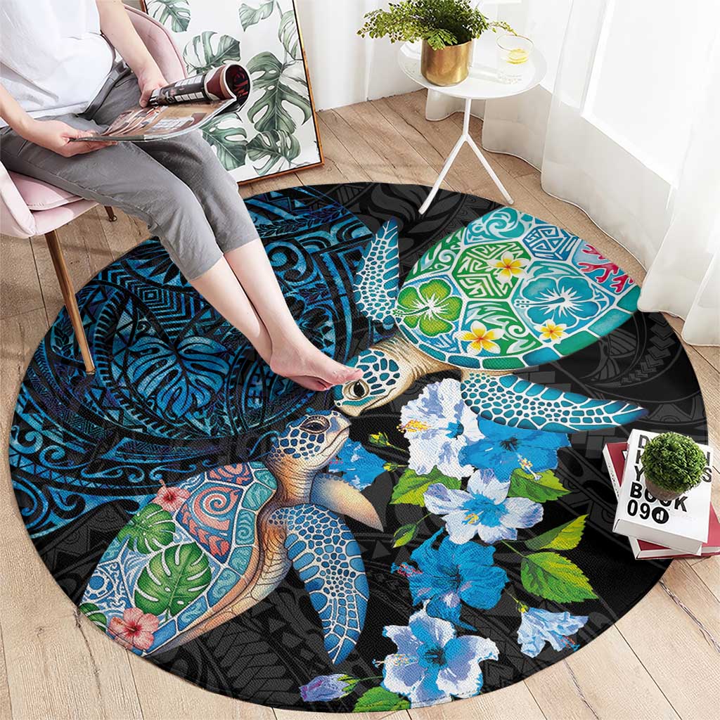 Hawaiian Couple Turtles Honi Round Carpet Polynesian Art Motifs and Hibiscus Black Blue Color - Polynesian Pride