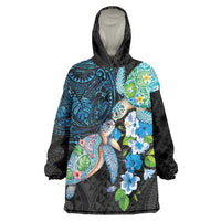 Hawaiian Couple Turtles Honi Wearable Blanket Hoodie Polynesian Art Motifs and Hibiscus Black Blue Color - Polynesian Pride