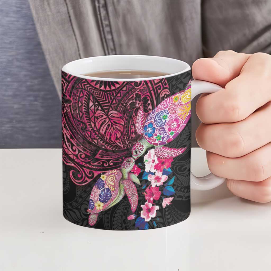 Hawaiian Couple Turtles Honi Ceramic Mug Polynesian Art Motifs and Hibiscus Black Red Color - Polynesian Pride