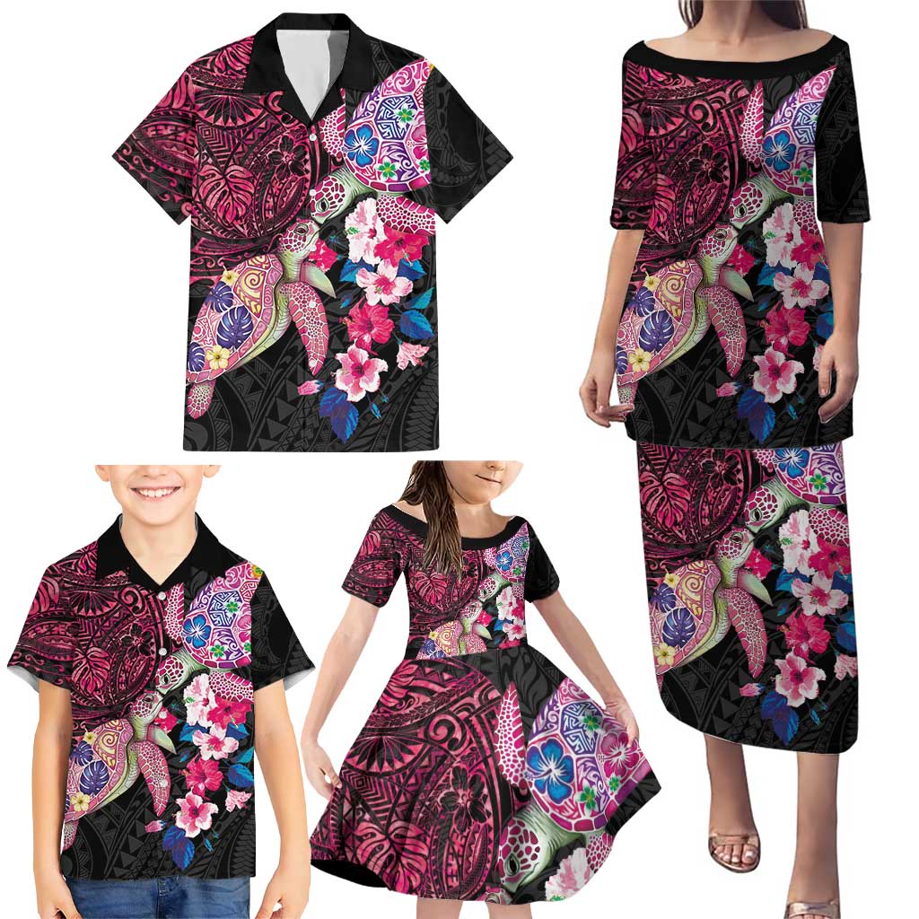 Hawaiian Couple Turtles Honi Family Matching Puletasi and Hawaiian Shirt Polynesian Art Motifs and Hibiscus Black Red Color - Polynesian Pride
