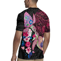 Hawaiian Couple Turtles Honi Rugby Jersey Polynesian Art Motifs and Hibiscus Black Red Color - Polynesian Pride