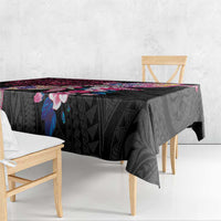 Hawaiian Couple Turtles Honi Tablecloth Polynesian Art Motifs and Hibiscus Black Red Color - Polynesian Pride