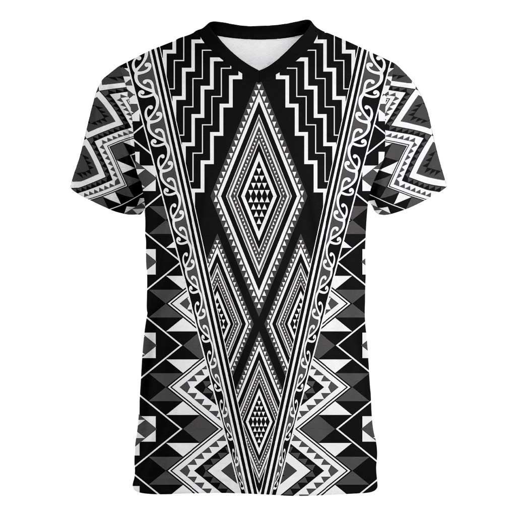 Aotearoa Tukutuku and Poutama Motif Classic Women V-Neck T-Shirt LT03 Female Gray - Polynesian Pride