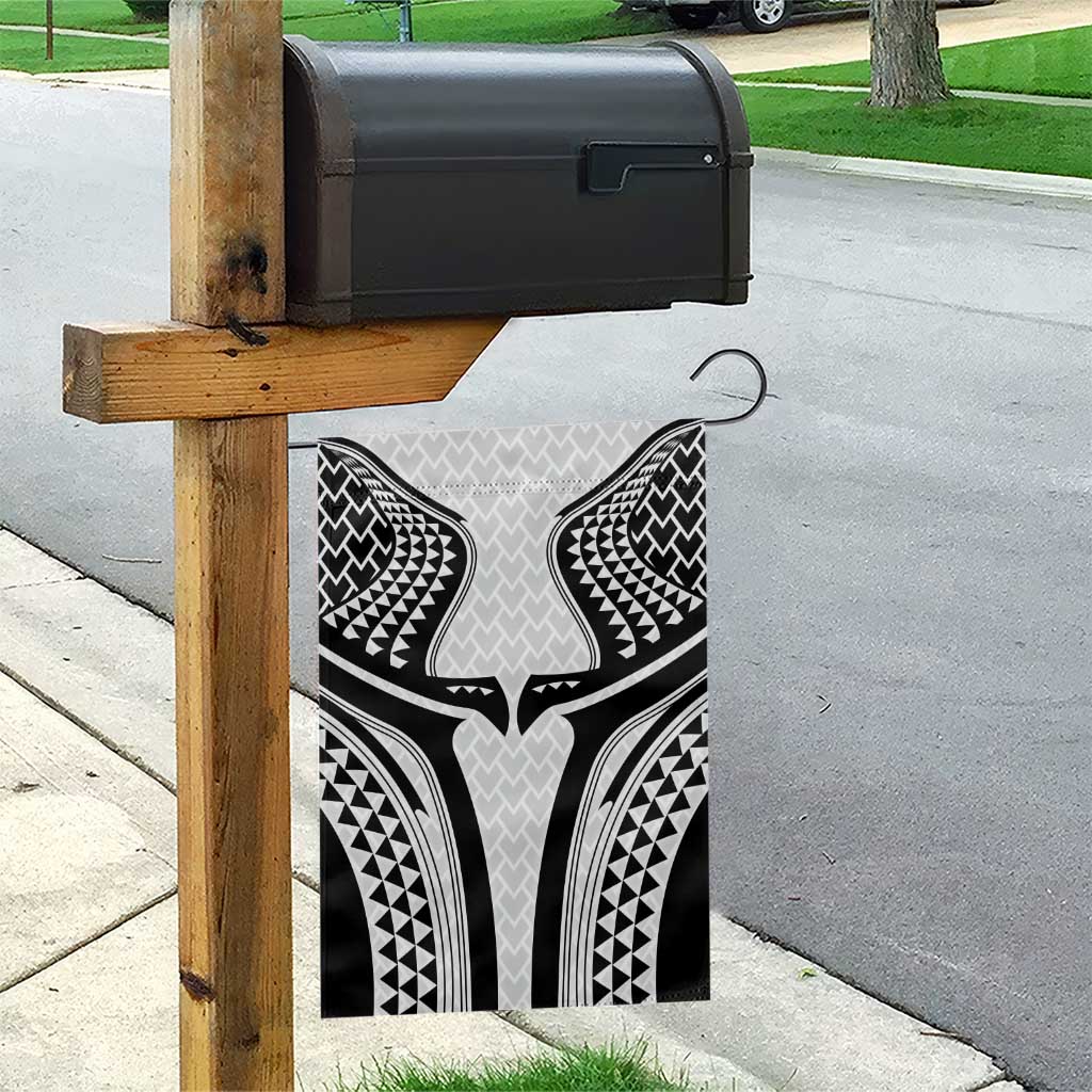 Hawaiian Kakau Art Tattoos Aquaman Style Garden Flag White Version - Polynesian Pride