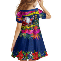 Personalised Cook Island Christmas Kid Short Sleeve Dress Santa Claus Mix Maroro and Kakaia Hibiscus Flower Maori Pattern LT03 - Polynesian Pride