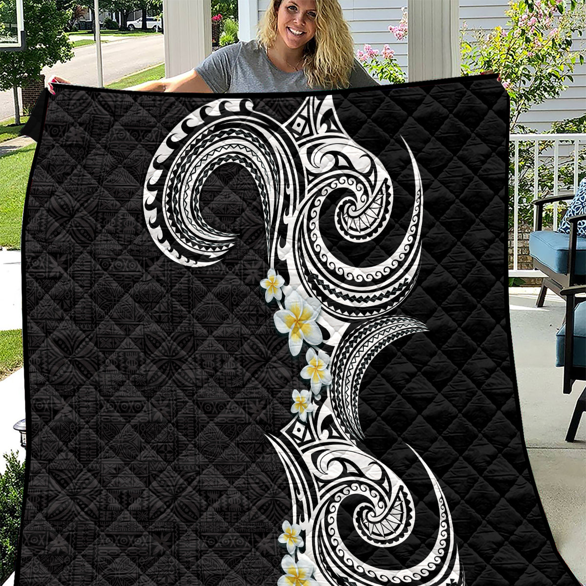 Aloha Polynesian Plumeria Flower Quilt Black White Color LT03 Black - Polynesian Pride