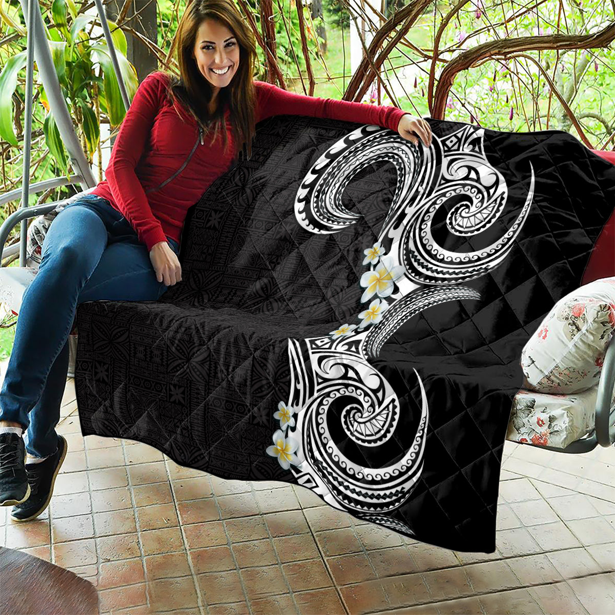 Aloha Polynesian Plumeria Flower Quilt Black White Color LT03 - Polynesian Pride