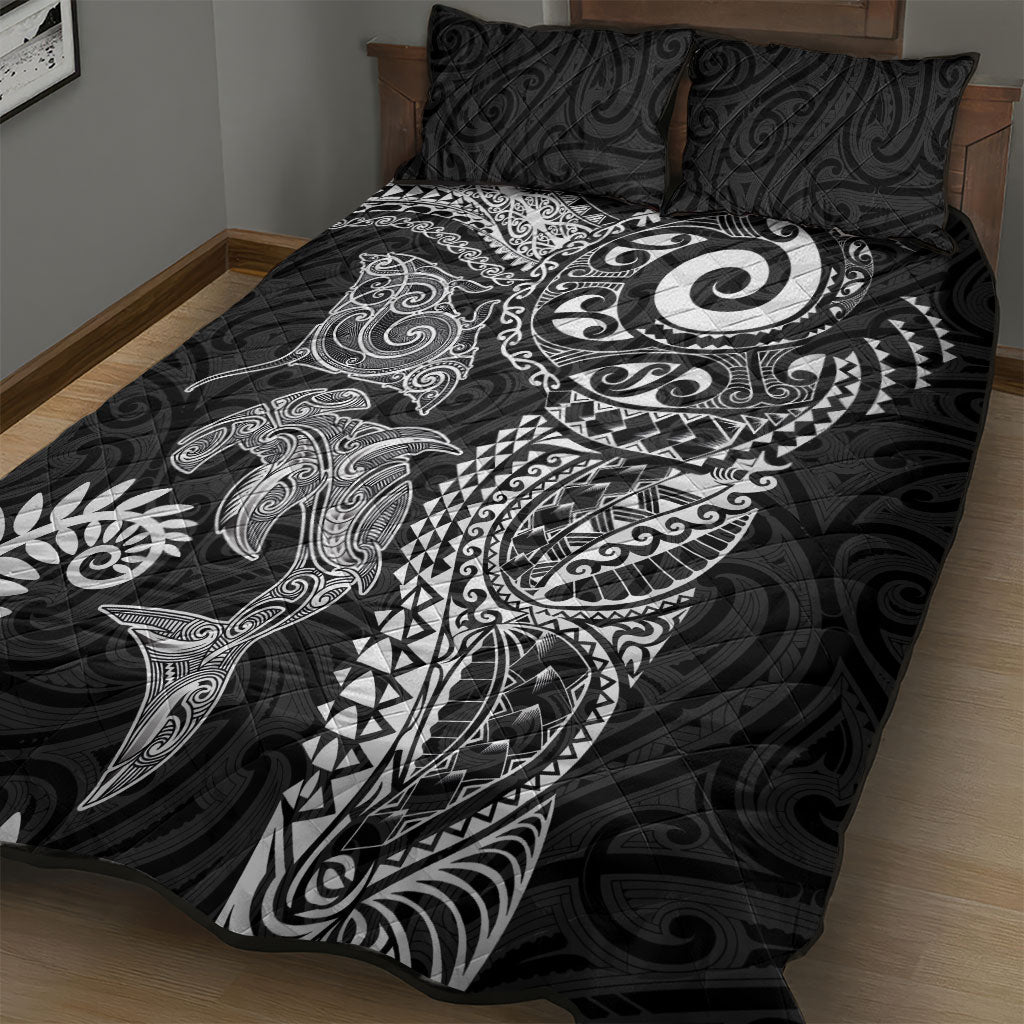 Aotearoa Maori Sea Animals Tribal Quilt Bed Set Manta Ray and Shark Moko Pattern Black Color