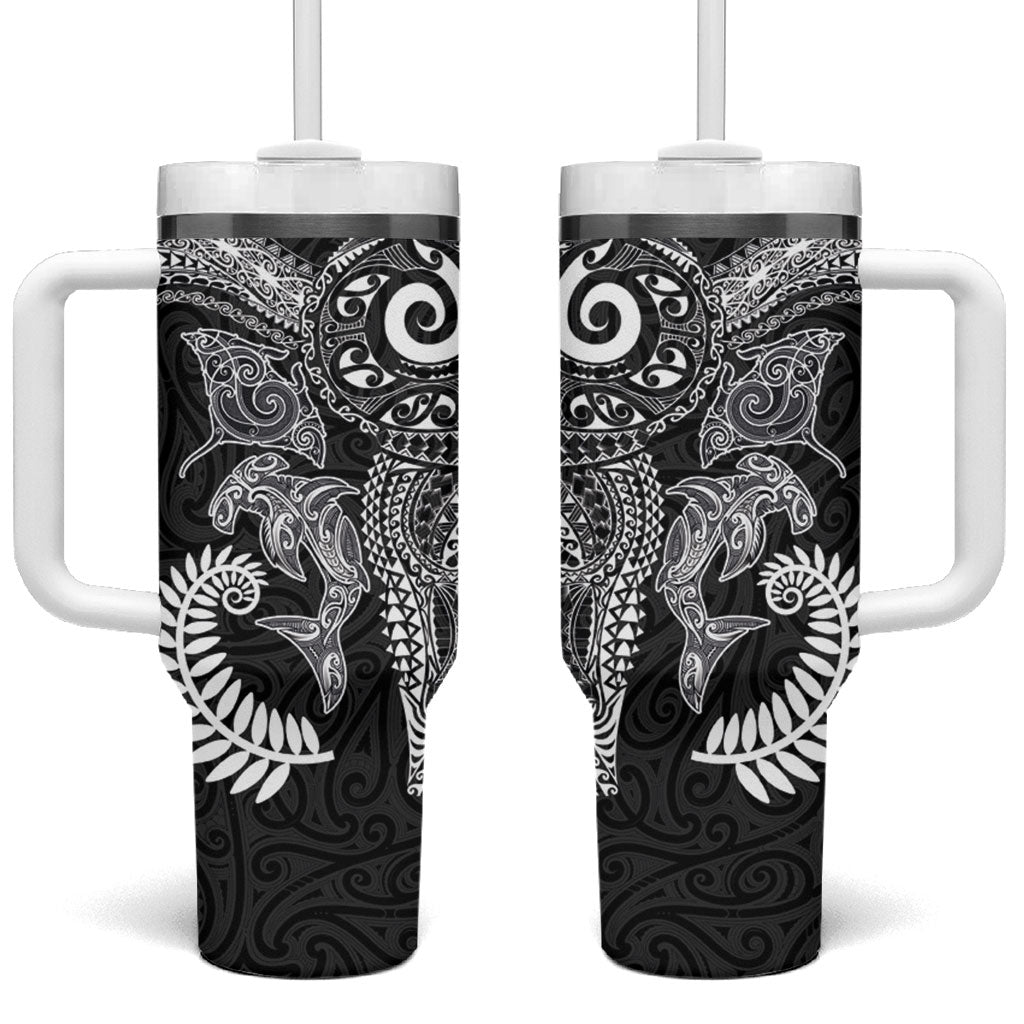 Aotearoa Maori Sea Animals Tribal Tumbler With Handle Manta Ray and Shark Moko Pattern Black Color LT03 One Size: 40 oz Black - Polynesian Pride